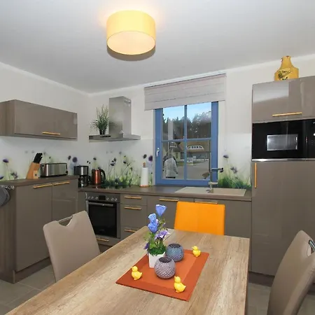 Stranddistel Haus - Terrasse, Garten, Sauna * Klein Gelm